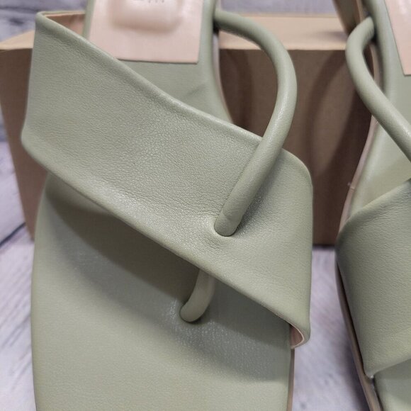 Journee Collection Women's Mina Sandals - Picture 2 of 7